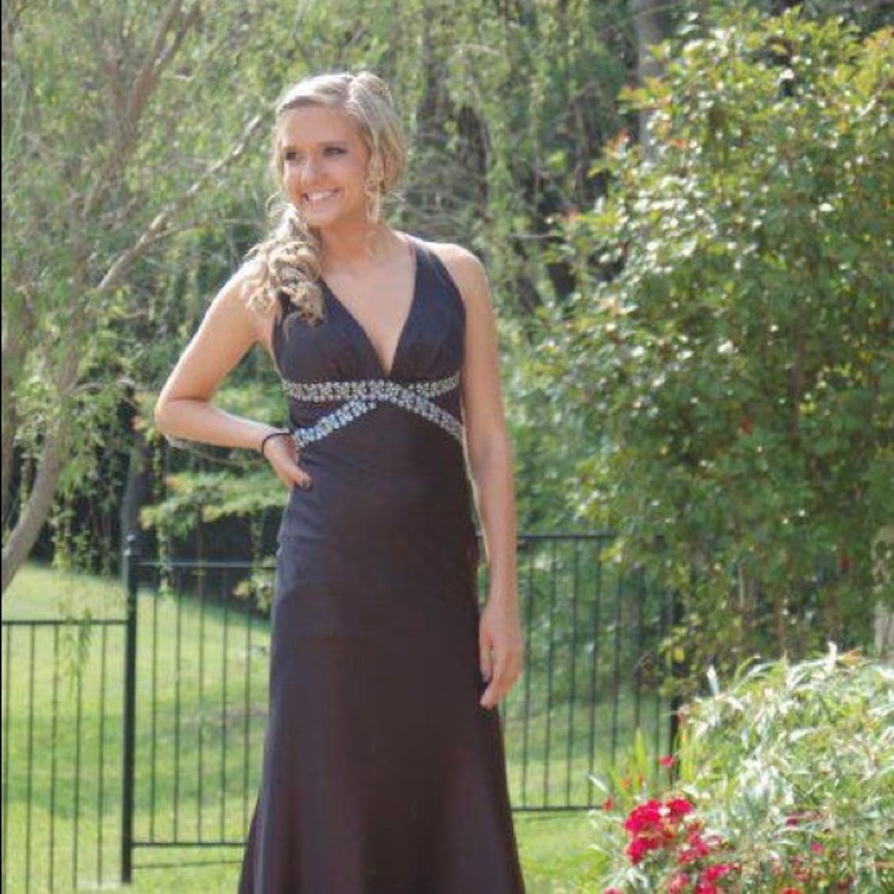 Black Formal Dress - Picture 2 of 7